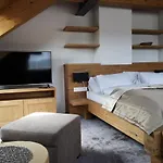 Stonegallery Апарт-отель 4*