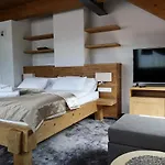 Stonegallery Апарт-отель Ждьяр