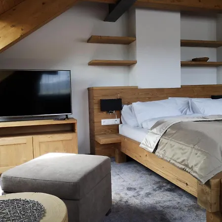 Stonegallery Apart-hotel *