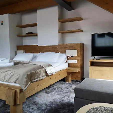 Stonegallery Lejlighedshotel Ždiar