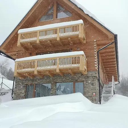 מלון דירות Stonegallery 4*